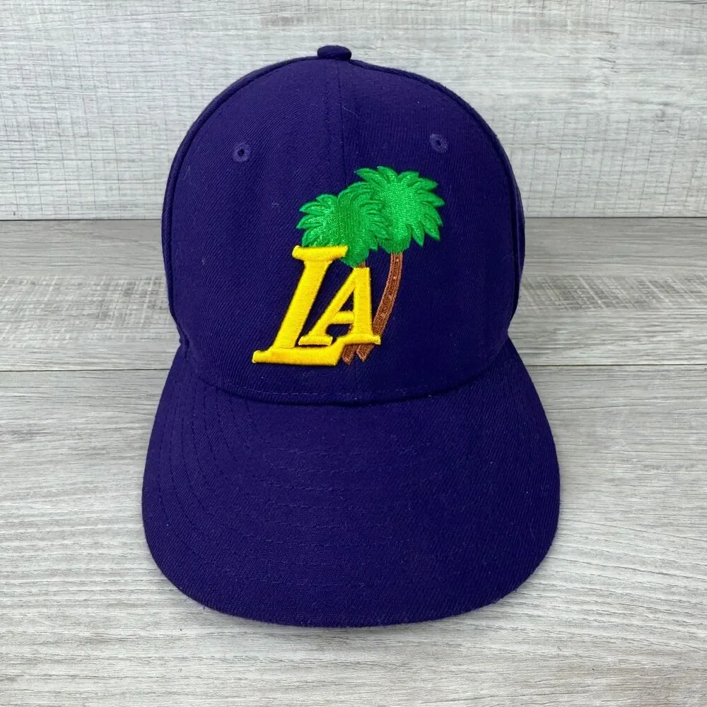 New Era 59Fifty Los Angeles Lakers Cap Mens 7 1/4 Purple Embroidered Fitted Hat